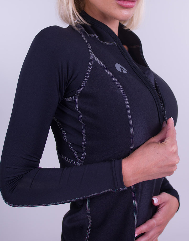 PERFORMANCE WEAR LONG SLEEVE TOP - WOMENS (Discontinued)