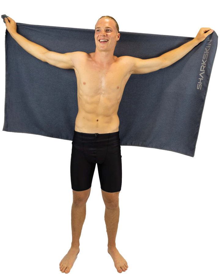 SAND FREE LARGE BEACH TOWEL